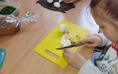 Kwiecień w Świetlicy Wiejskiej w Mażanach 38