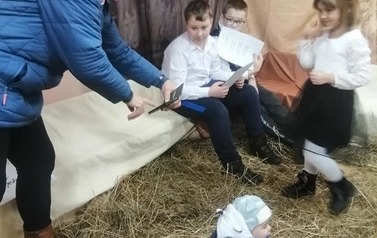Wiecz&oacute;r z kolędami w świetlicy &bdquo;Dziupla&rdquo; 3